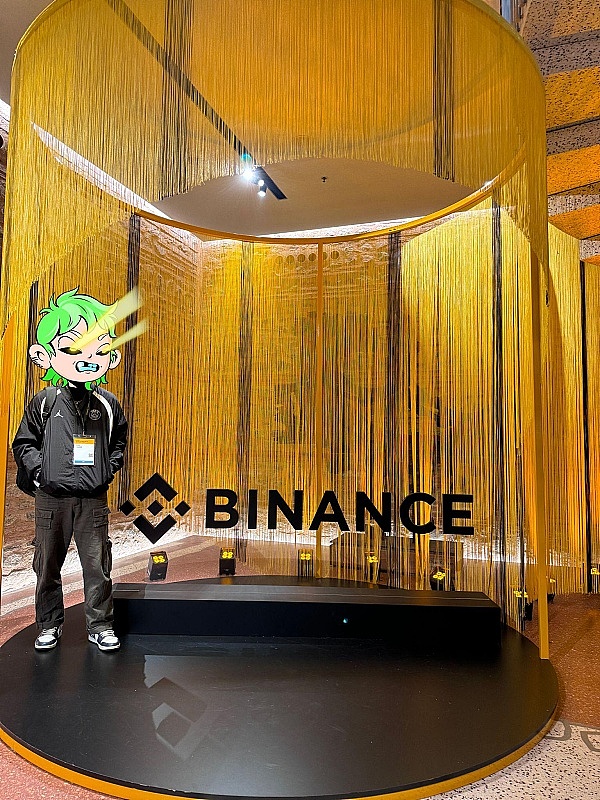 机构大举进军比特币ETF，但散户仍是市场主角